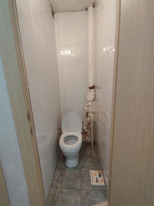 продается двух комнатная квартира