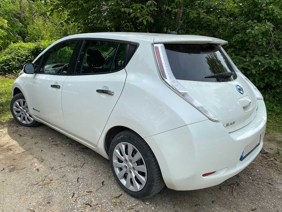 Nissan Leaf 30 kWh (2017) - Електрически Автомобил