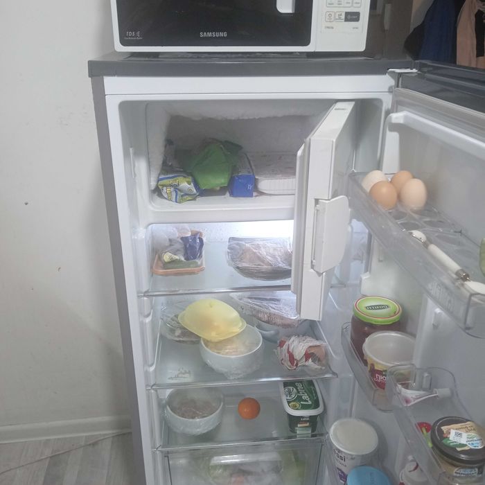 Продам 2 холодильника