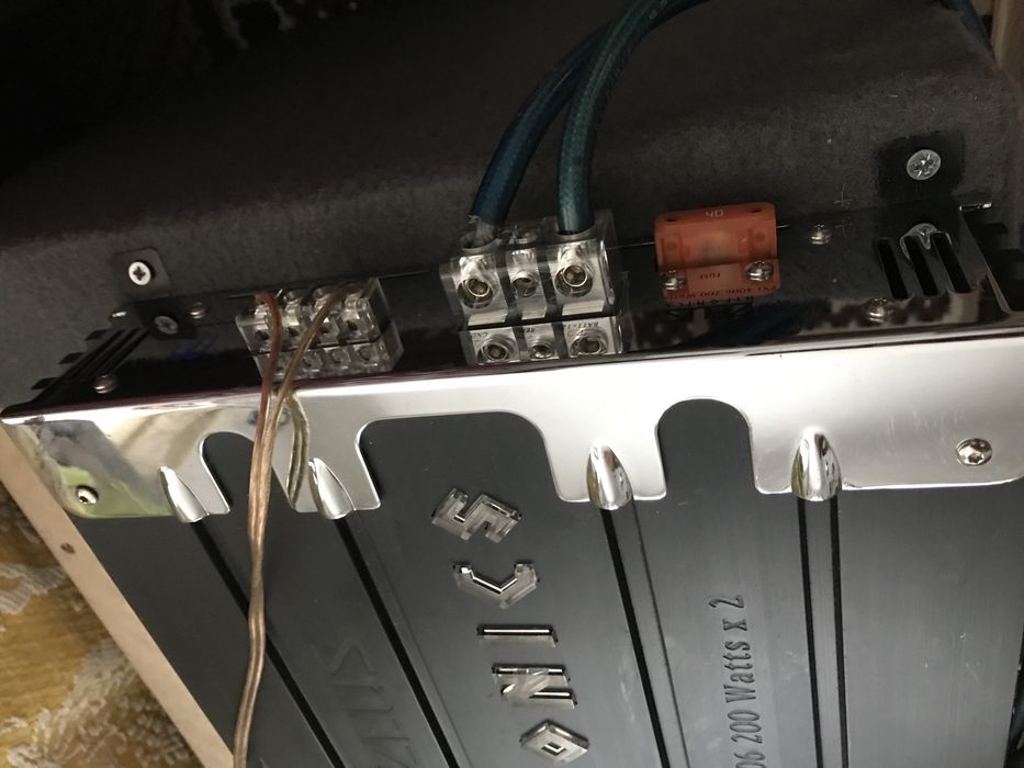 Комплект баскаса Alpine и Pioneer, Hifonics