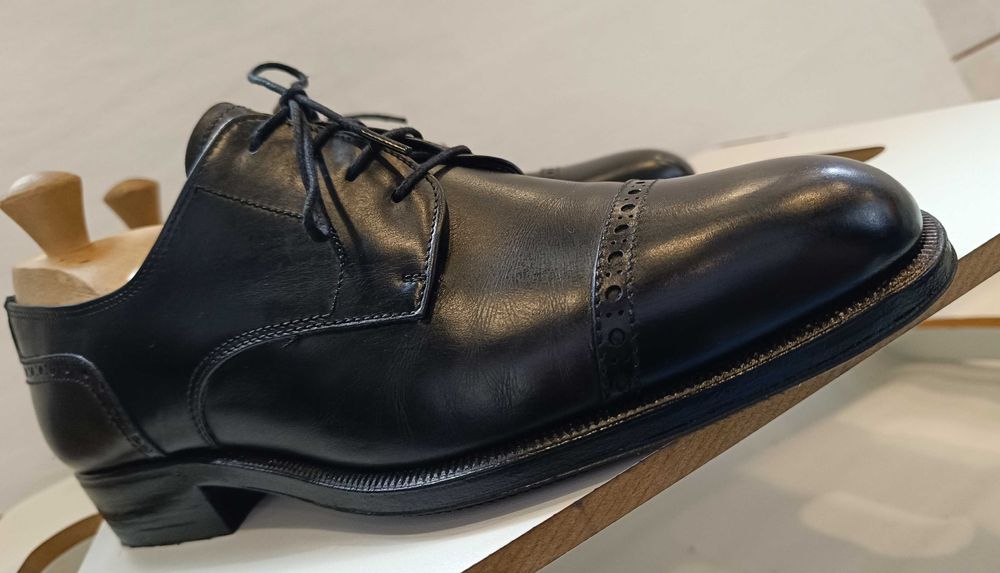 Pantofi 40 40.5 lucrati manual Lavoratione Artigianale piele naturala