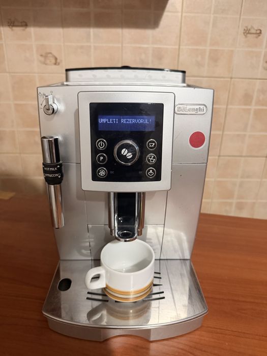 Esspresor DELONGHI