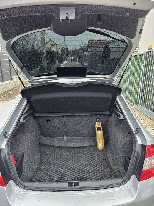 Vând Skoda Rapid 1.2 TSI  URGENT