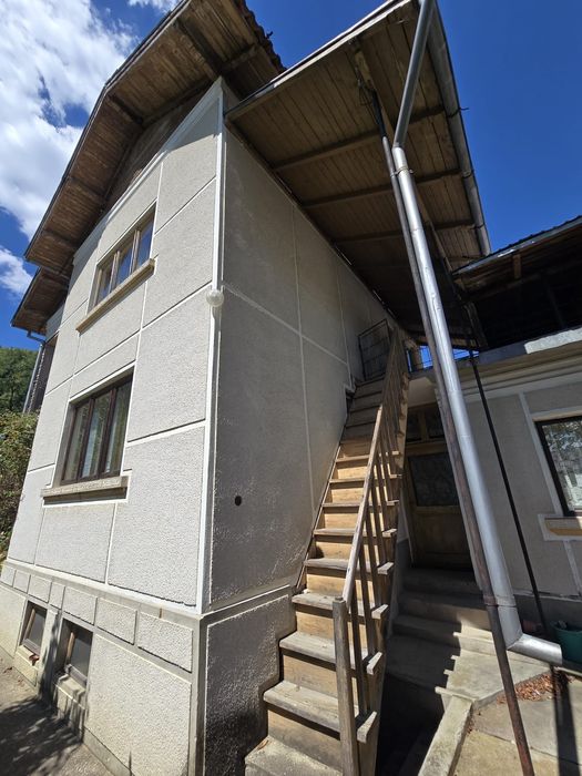 Casă bătrânească de vacanță