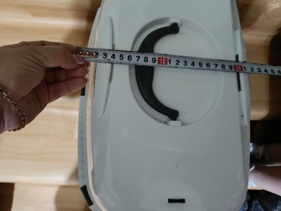 Пластиковая переноска