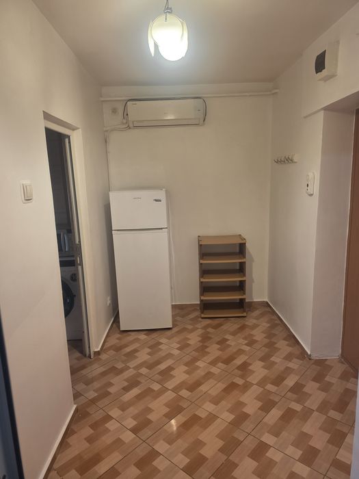 Inchiriez apartament 1 camera