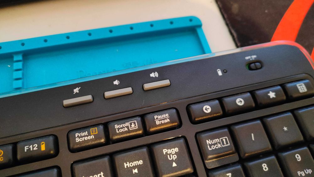 Tastatura wireless Logitech K520 Butoane multimedia