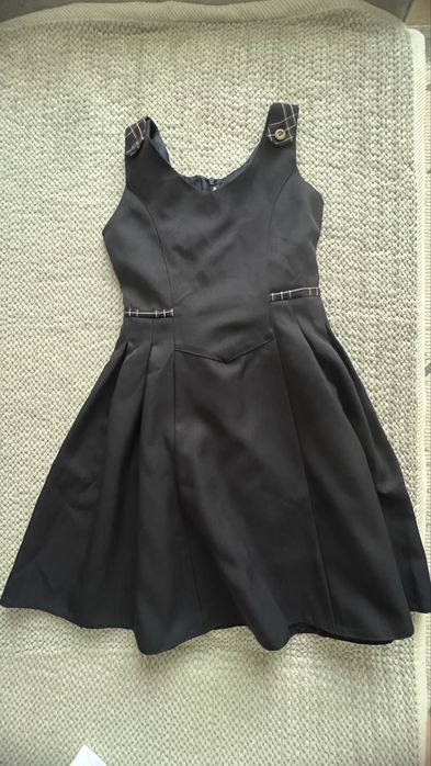 Продам  школьные вещи на девочку