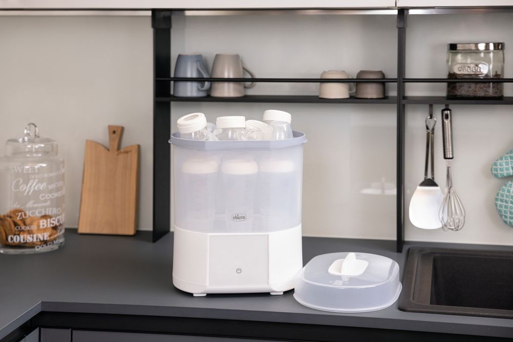 Sterilizator biberoane, electric, digital, cu uscare Chicco