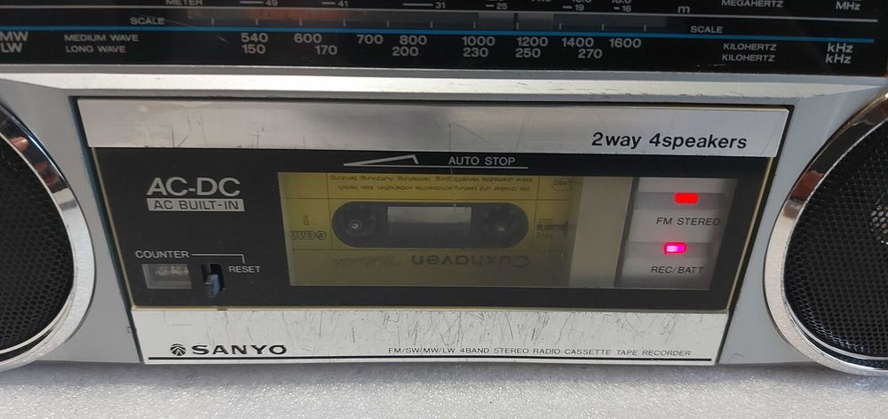 Sanyo M7150LU Stereo Radio Cassette Recorder