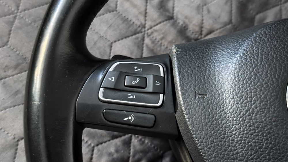 Vand volan passat b6, b7, cc cu padele