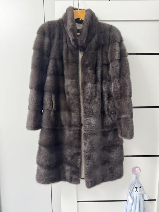 Продам норковую шубу