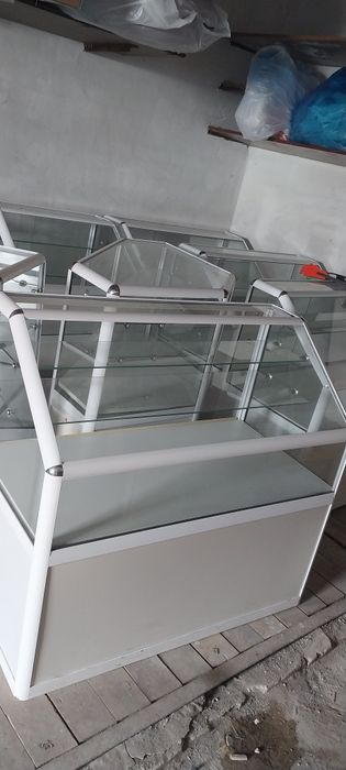 Витрины пластиковые