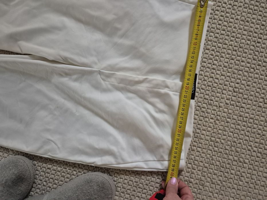 Pantaloni de la Mango