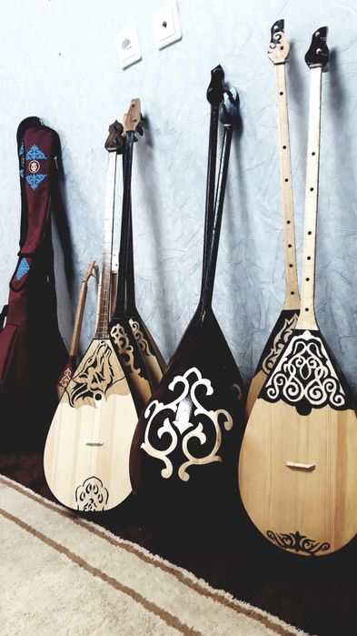 Домбыра ручная работа