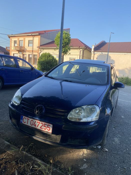 Volkswagen Golf 5 – 2005 – Benzină