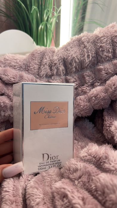 Miss Dior Chérie Blooming(Облепен)