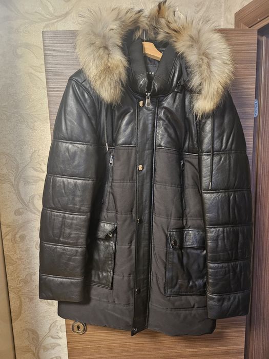Мъжко яке, ново. Телешка кожа марково 3ххл, естествен пух. Moncler хл