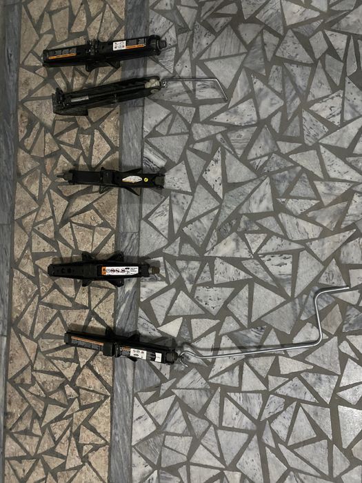 Домкратла сотилади болиши 120 дан