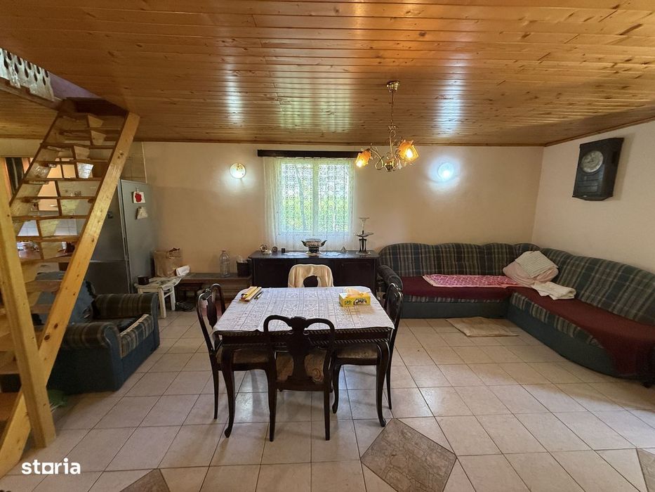 Casă parter+mansarda 100mp + beci, cu teren intravilan 1400 mp