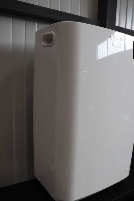 Мобилен климатик De’Longhi 9400 BTU, Клас A