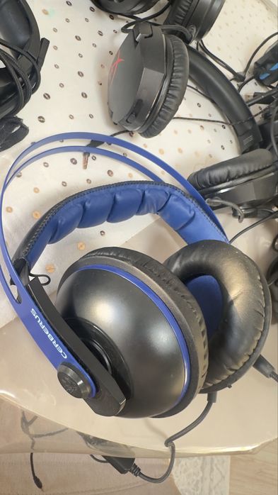 35 игровых наушников с микрофоном б/у — лотом