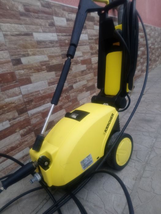Машина за Отпушване на Канали Водоструйка  Karcher hd725 160barProfi