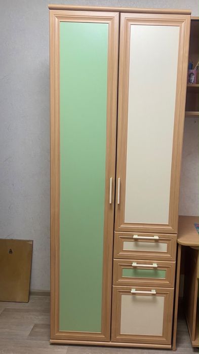 Продам шкафы по 5тыс. САМОВЫВОЗ