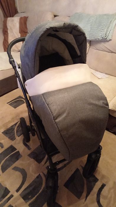 Продам коляску детскую