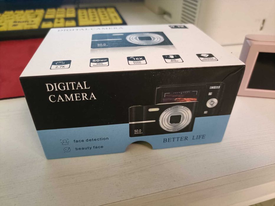 Camera digitala 50MP
