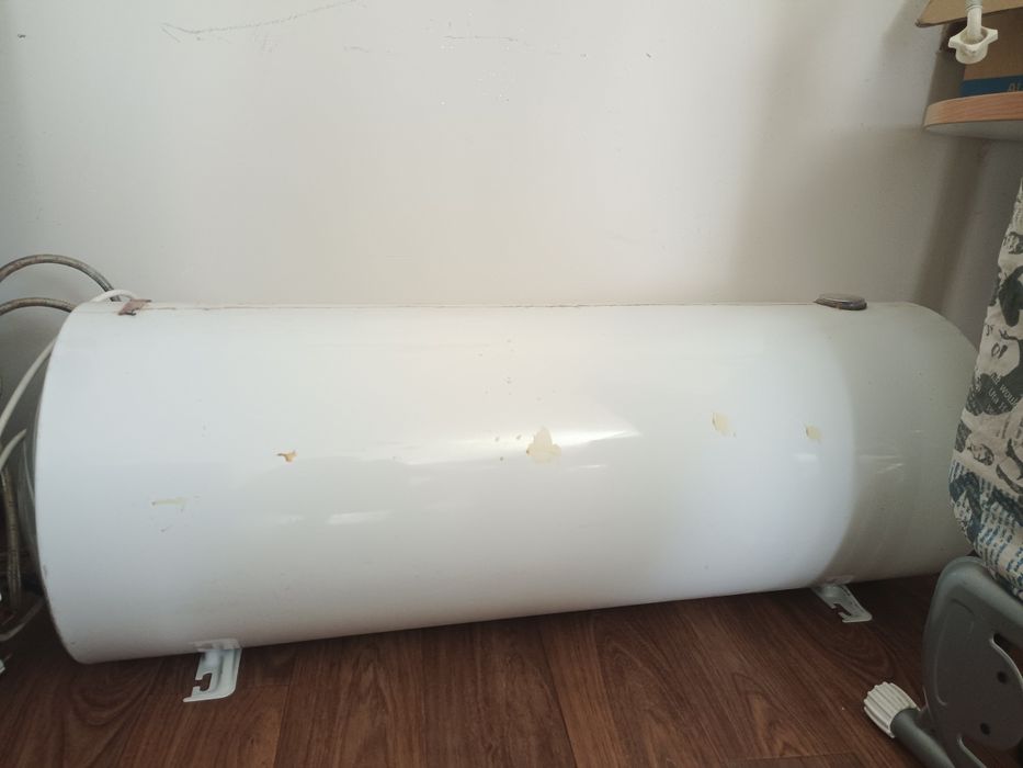 Продам бойлер 100 лит