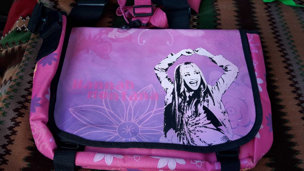 Geanta de umar Hannah Montana