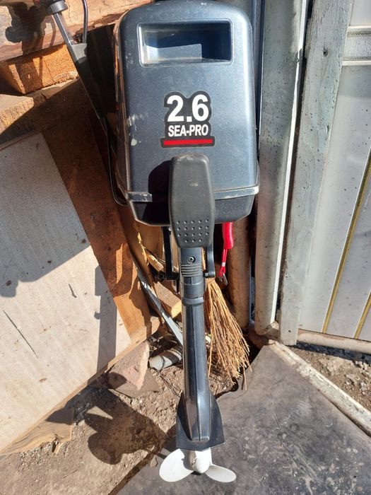 Продам мотор лодочный. Не дорого.