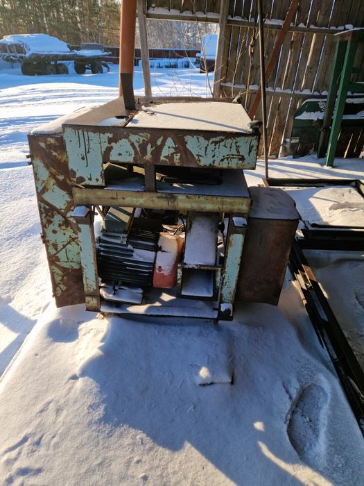 Станки многопильный и ребровой.