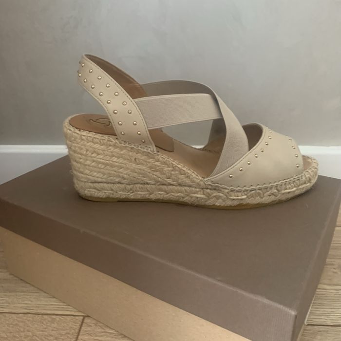 Обувь женская - босоножки