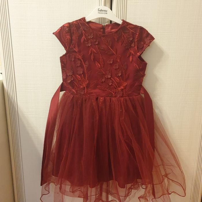 Платье нарядное девочке