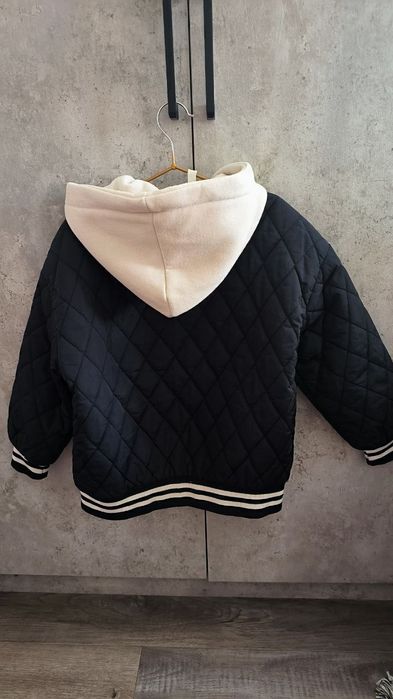 Продаются детская куртка и сапоги