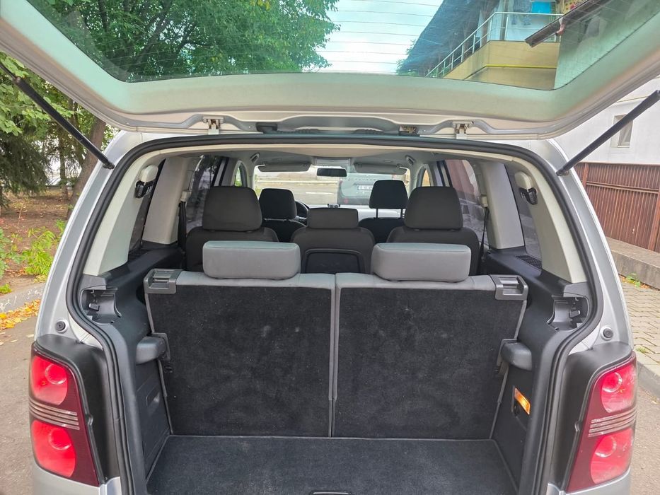 VW Touran 7 locuri 2008