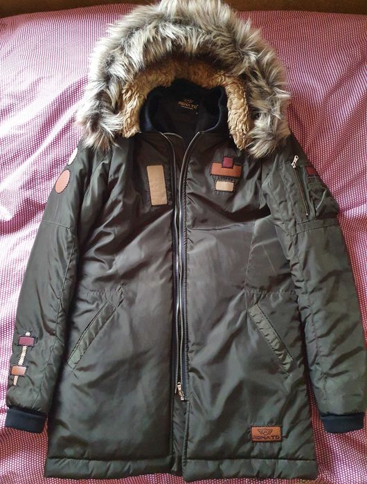 Модная мужская куртка