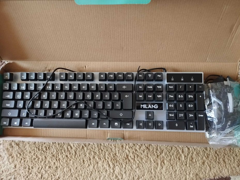 Геймърска клавиатура,нова