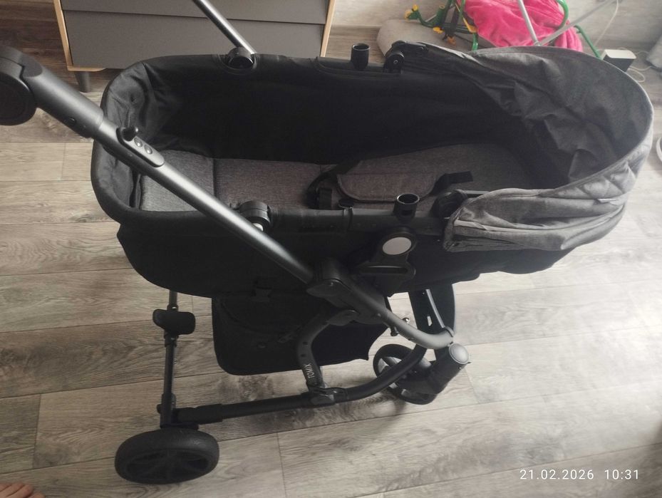 Коляска детская б/у Tomix модель sandy