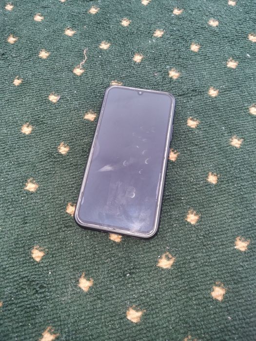 Самсунг А34.          .