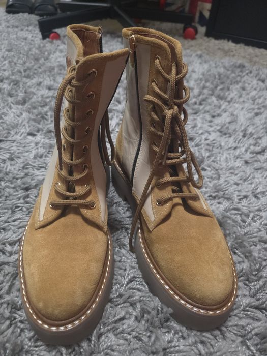 Чисто нови Топ маркови боти ест.кожа и набук 39 размер