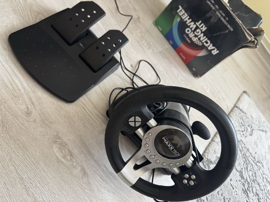 Волан с педали на Maxx Tech