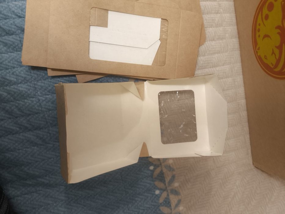 Пакеты и коробочки