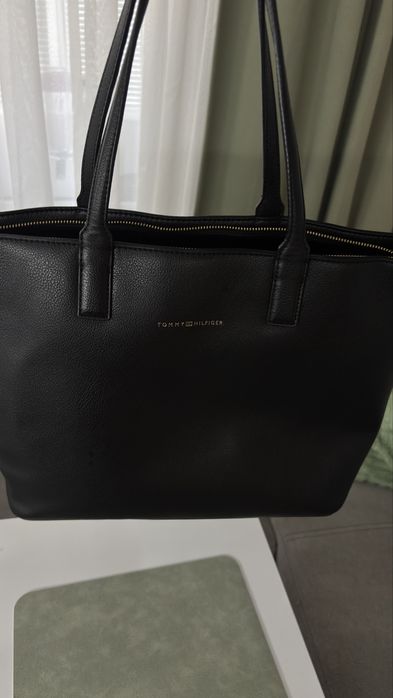 Дамскa  чанта  Tommy Hilfiger