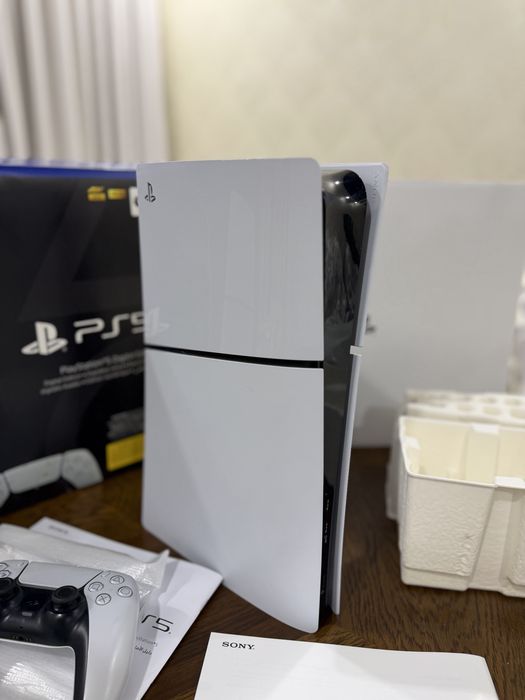 PlayStation 5 slim 1 tb