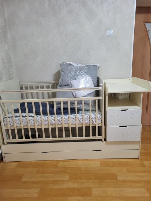 Продам манеж кровать