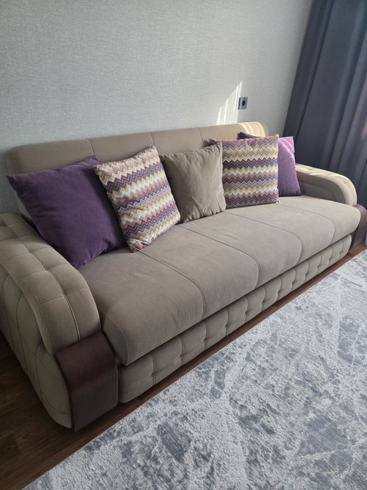 Продается раздвижной диван