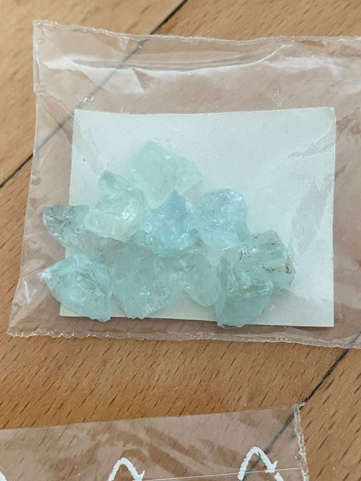 Pietre neșlefuite Aquamarin